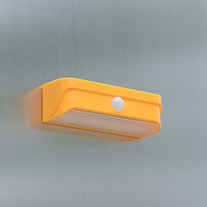 Mini-outdoor-solar-light-Orange-13